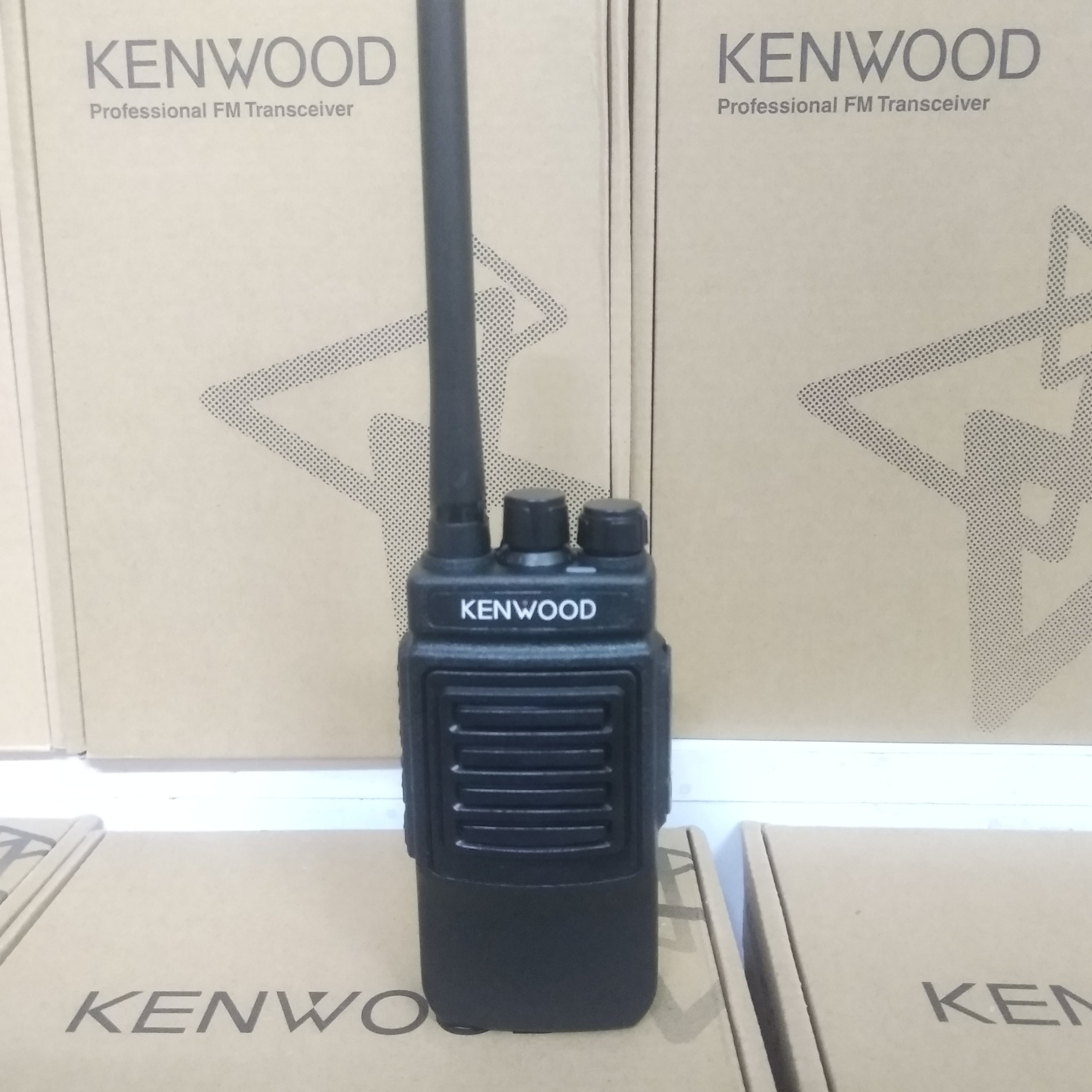 Bộ đàm Cầm tay Kenwood TK 520
